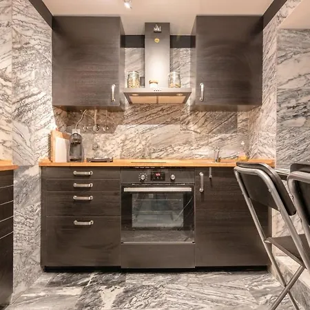 Elegant Chiado Apartment *